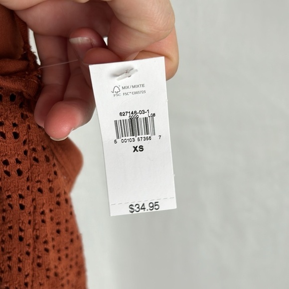 NWT Gap Burnt Orange Crochet Halter Top -Size X-Small - Picture 4 of 9
